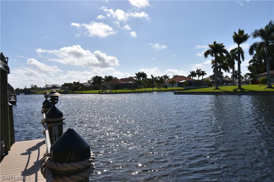 2542 SW 40th Ter., Cape Coral, FL 33914