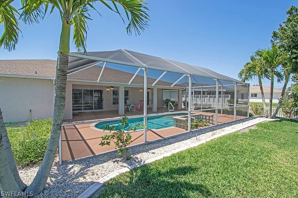 825 SE 4th Pl., Cape Coral, FL 33990