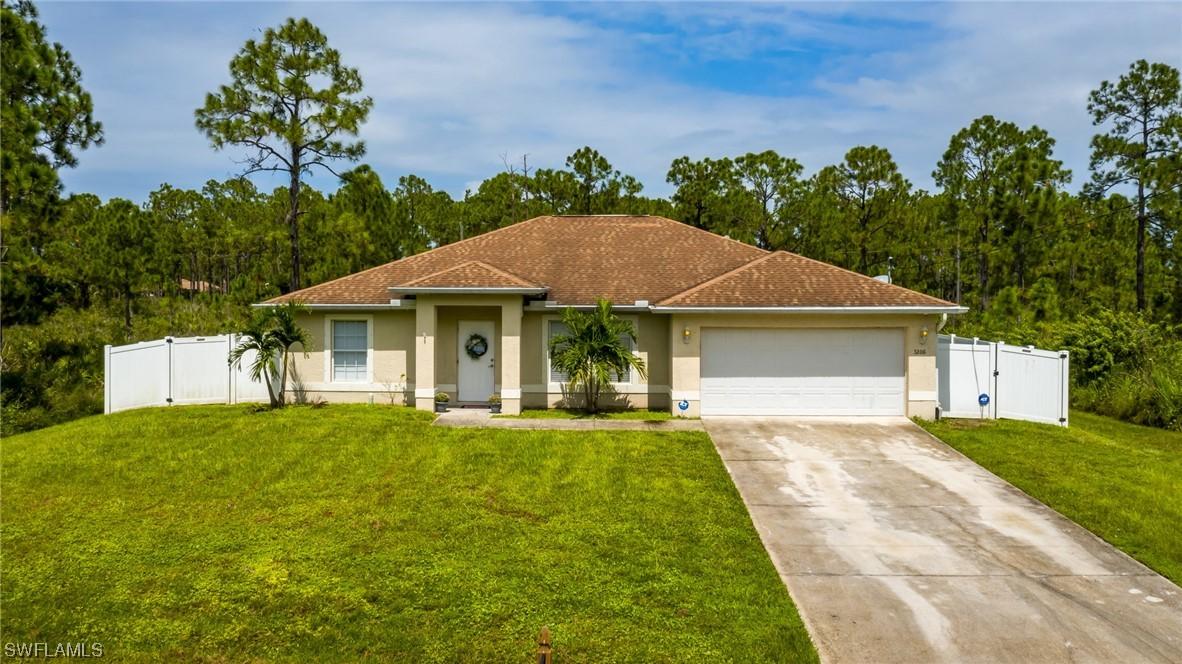 3206 33rd St., Lehigh Acres, FL 33971