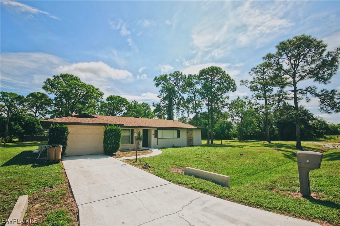 14 Mckinley Ave., Lehigh Acres, FL 33936
