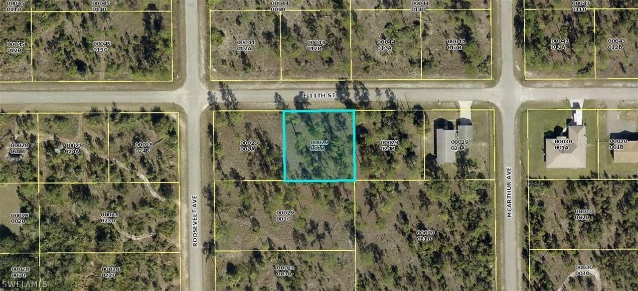 2702 E 11th St., Lehigh Acres, FL 33936