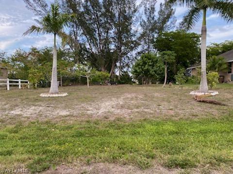 2201 SW 15th Pl., Cape Coral, FL 33991