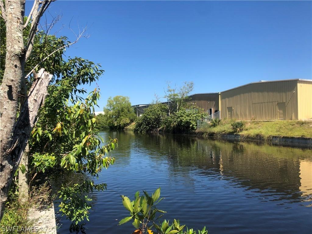 1055 SE 10th St., Cape Coral, FL 33990