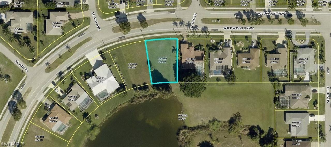 506 Wildwood Pkwy., Cape Coral, FL 33904