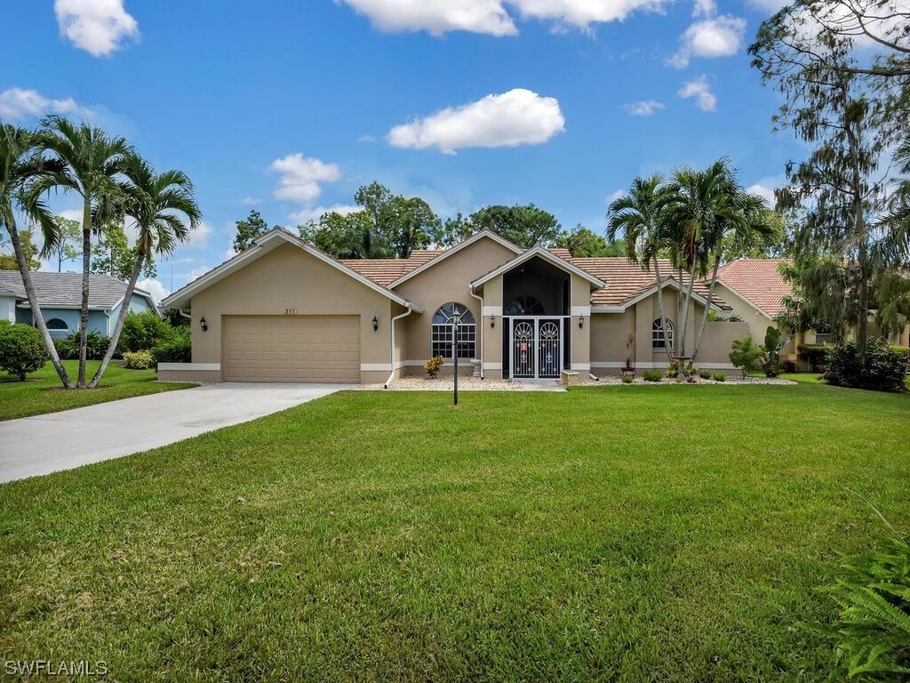 311 Brighton Ct., Naples, FL 34104