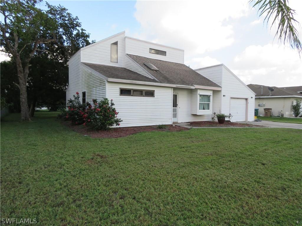 129 SE 1st Ave., Cape Coral, FL 33990