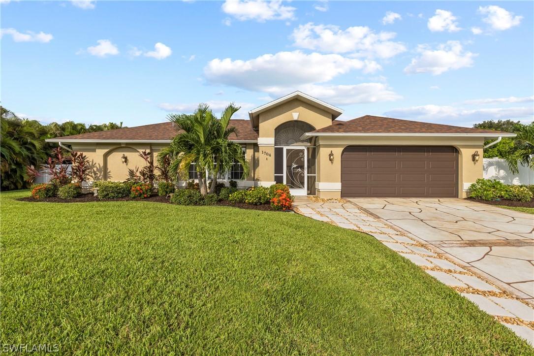 1704 SE 8th Pl., Cape Coral, FL 33990