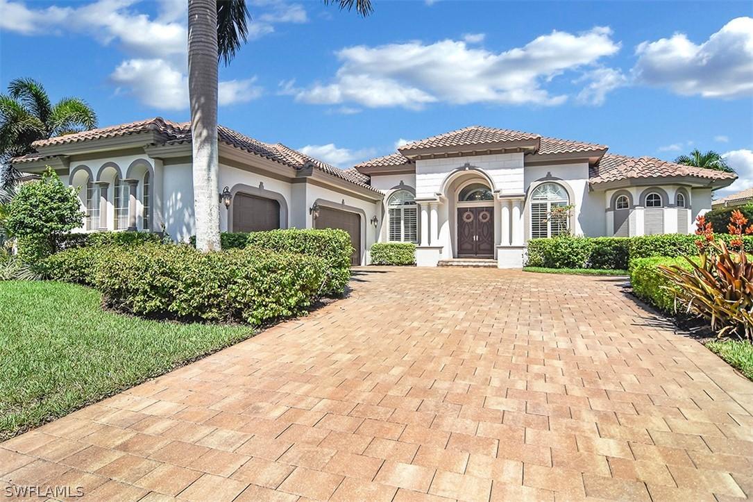 6921 Lakewood Isle Dr., Fort Myers, FL 33908
