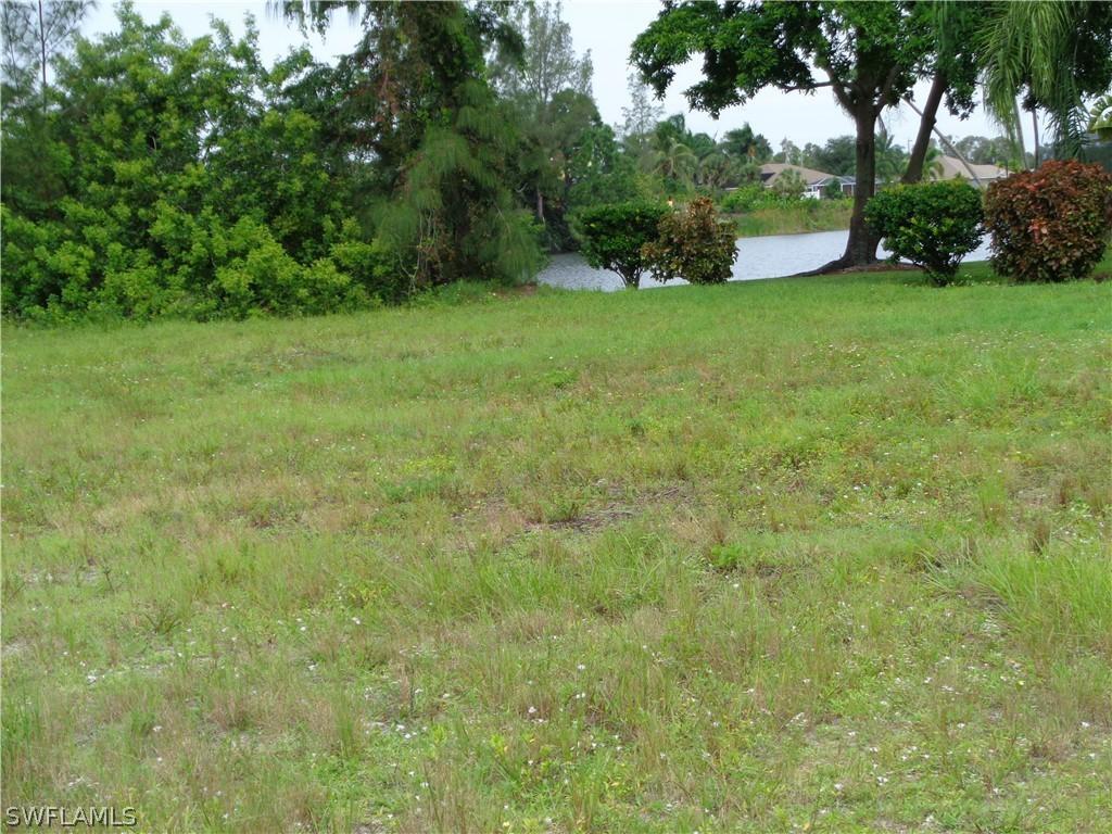 120 NW 13th Pl., Cape Coral, FL 33993