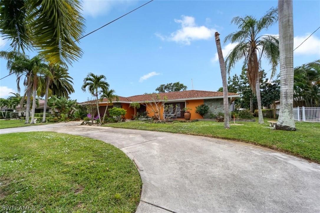 1000 N Town And River Dr., Fort Myers, FL 33919