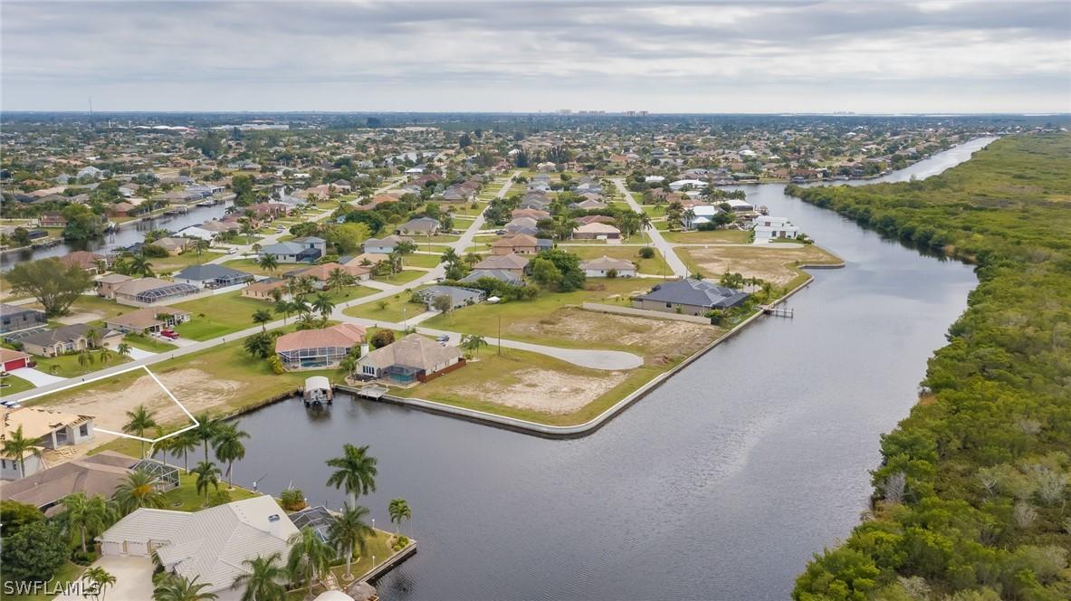 2622 SW 29th Pl., Cape Coral, FL 33914