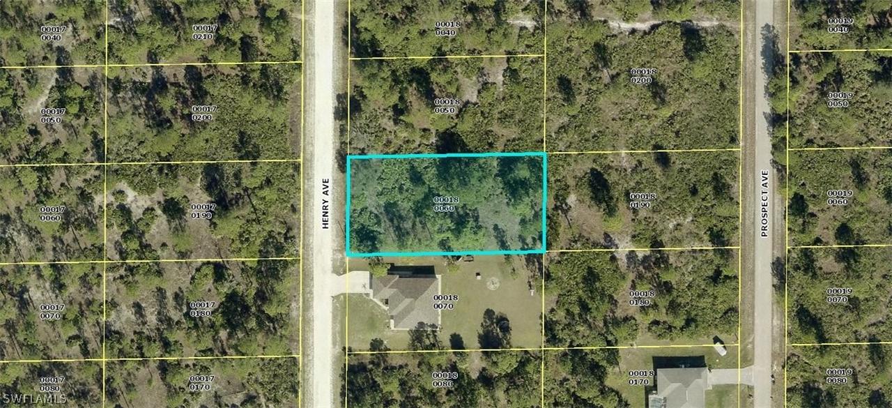 1312 Henry Ave., Lehigh Acres, FL 33972