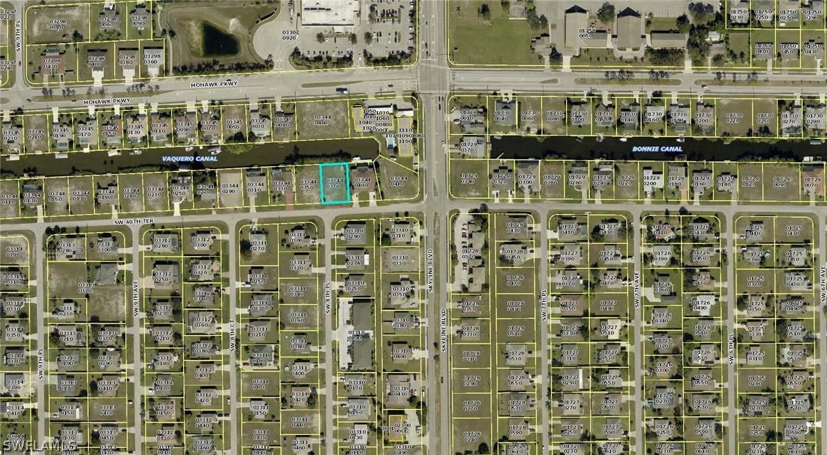 813 SW 40th Ter., Cape Coral, FL 33914