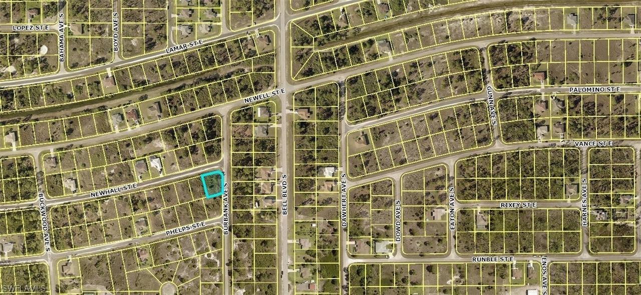 752 Newhall St., Lehigh Acres, FL 33974