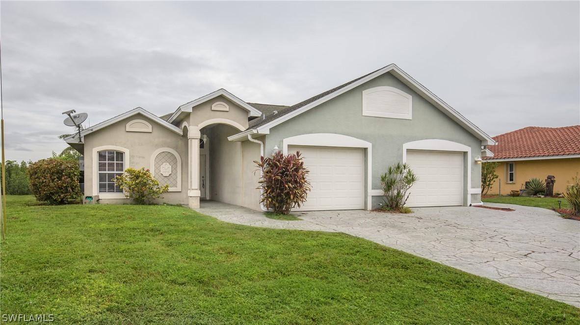 1305 SE 10th Ter., Cape Coral, FL 33990
