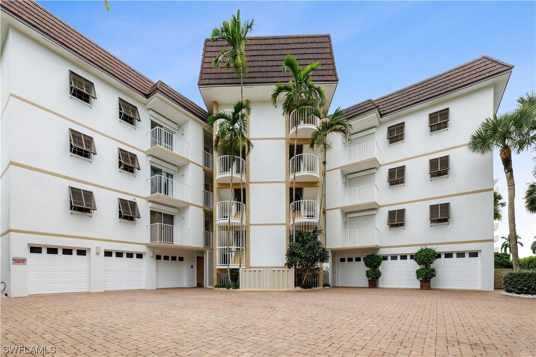 780 13th Ave. #B2, Naples, FL 34102