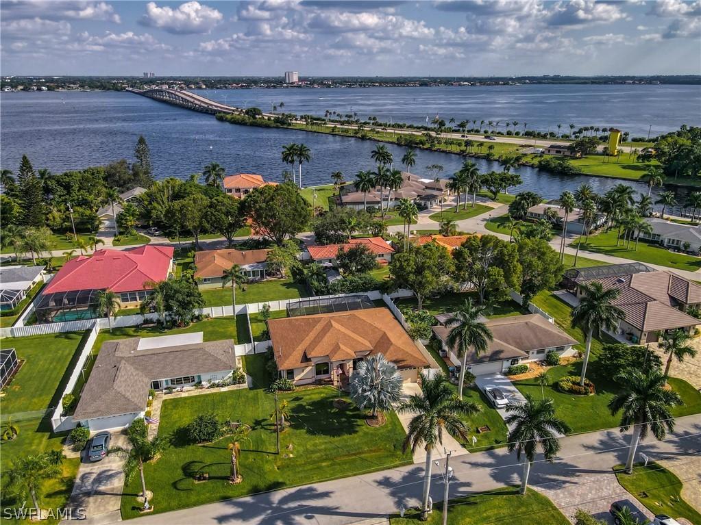 4633 SE 20th Ave., Cape Coral, FL 33904