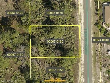 466 Norwood Ave., Lehigh Acres, FL 33974