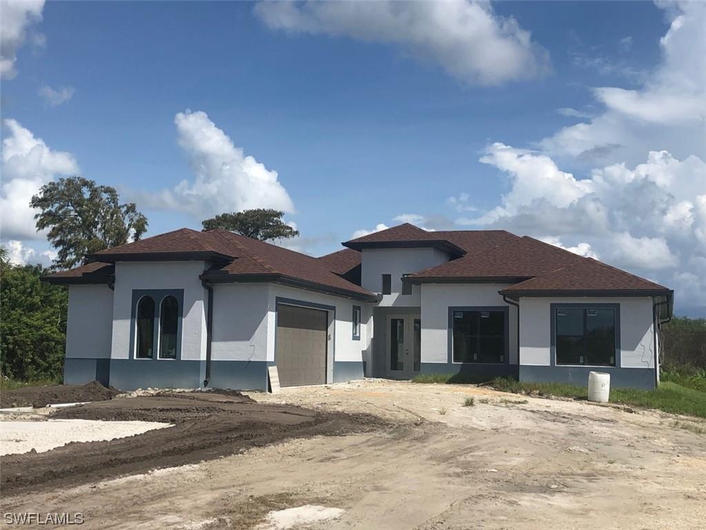 818 14th St., Naples, FL 34120