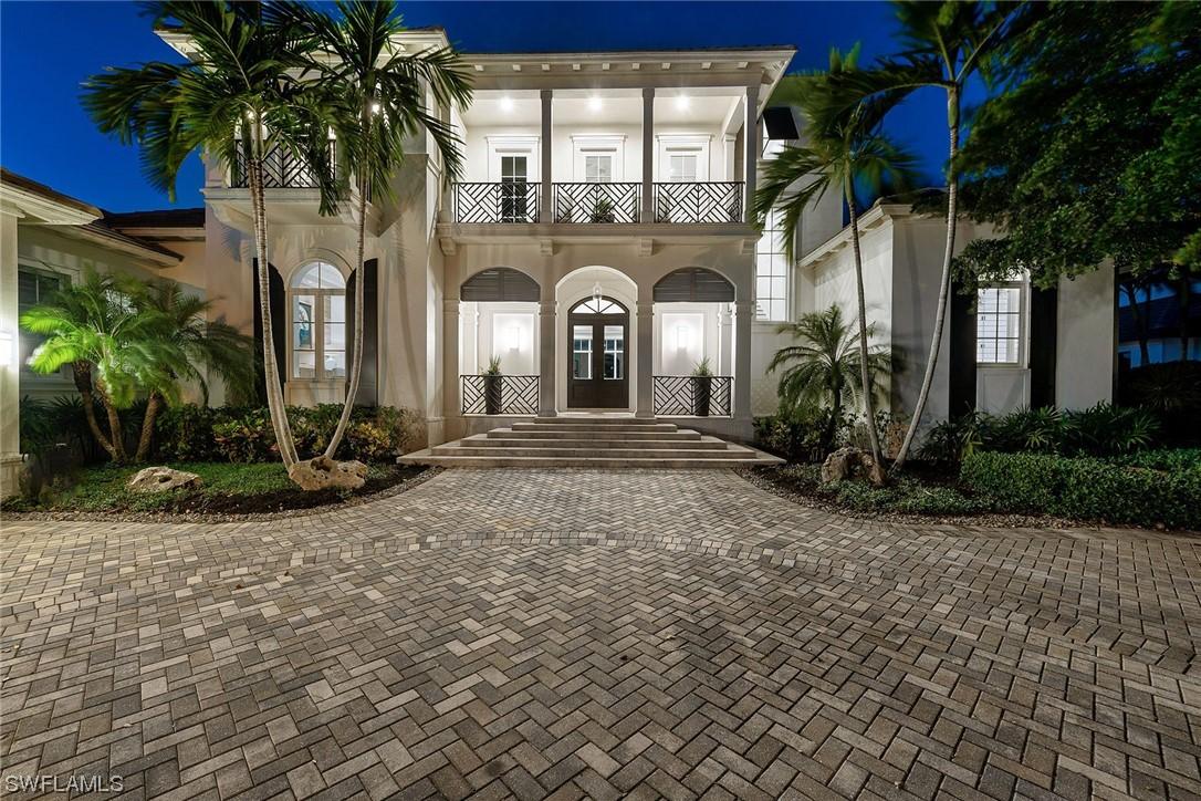 751 Galleon Dr., Naples, FL 34102