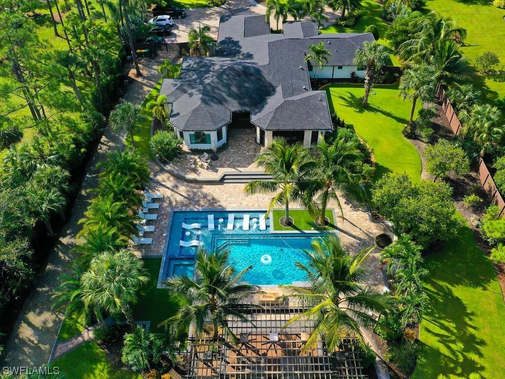 4501 3rd Ave., Naples, FL 34119