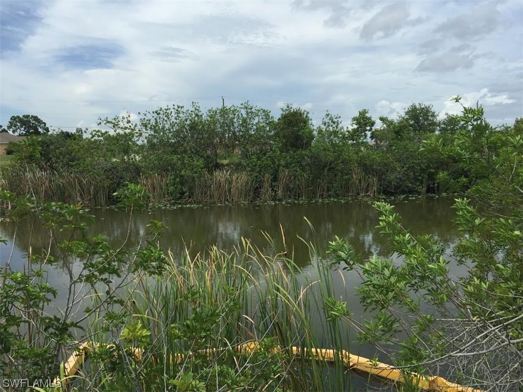 625 NE 11th Ter., Cape Coral, FL 33909