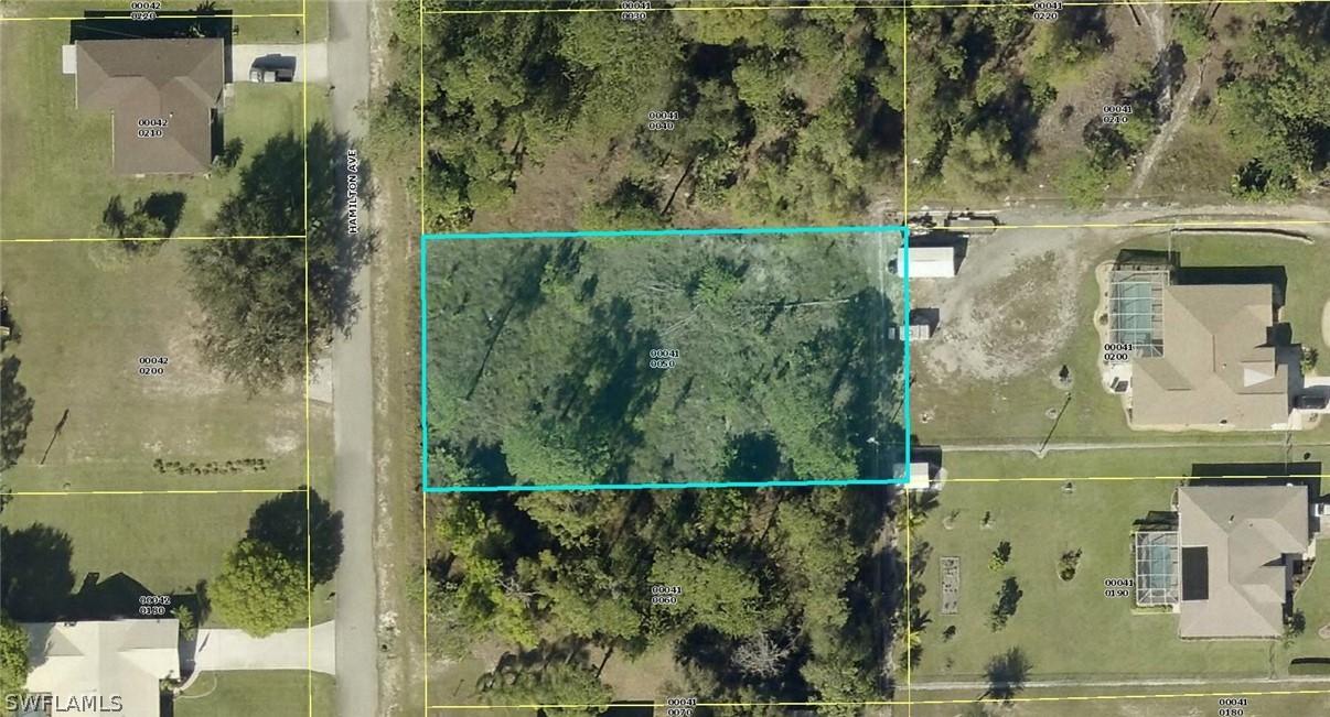 314 Hamilton Ave., Lehigh Acres, FL 33936