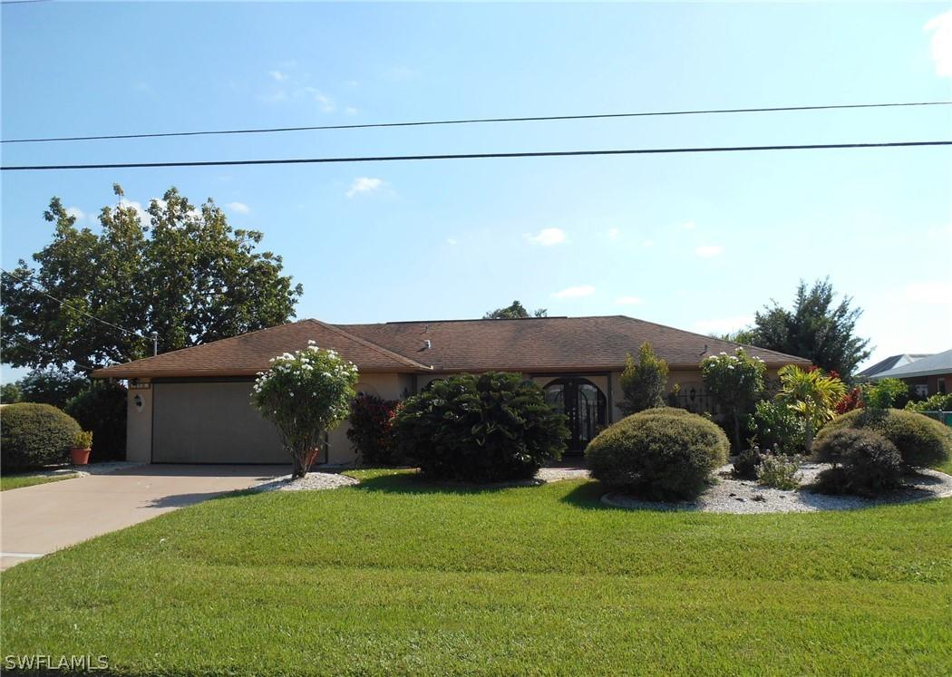 216 SE 30th Ter., Cape Coral, FL 33904