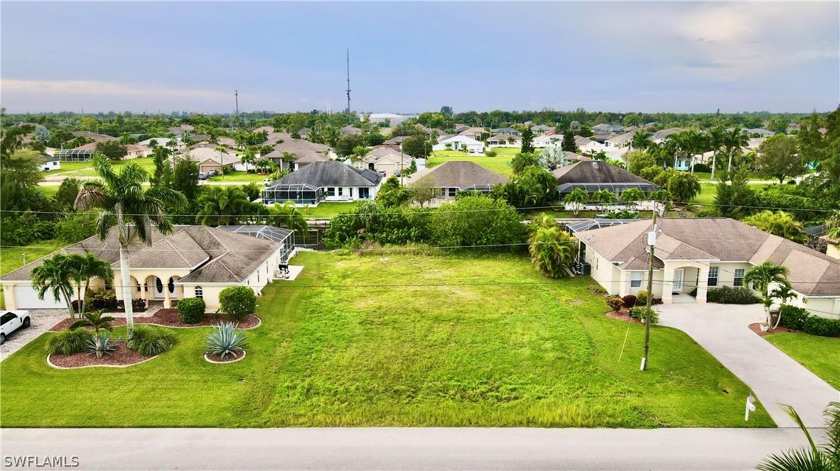 2104 SW 28th Ln., Cape Coral, FL 33914