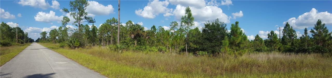 1018 Roosevelt Ave., Lehigh Acres, FL 33936