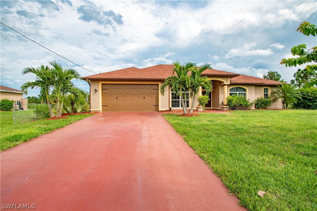 904 Cortez Ave., Lehigh Acres, FL 33972