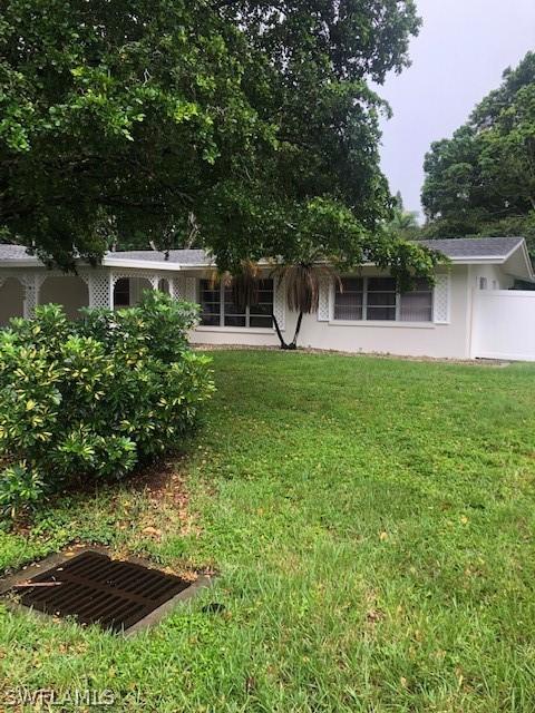 1320 Bradford Rd., Fort Myers, FL 33901