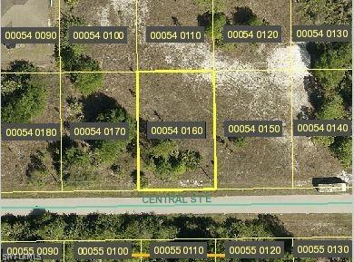 761 Central St., Lehigh Acres, FL 33974
