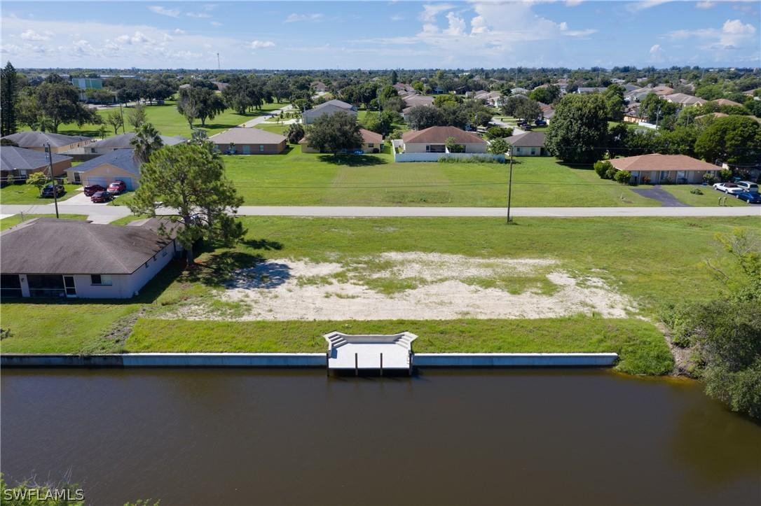 609 SE 4th Ter., Cape Coral, FL 33990