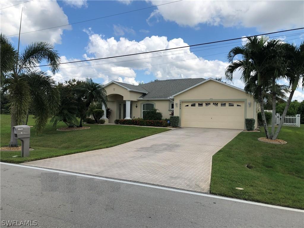 1939 SE 17th Pl., Cape Coral, FL 33990