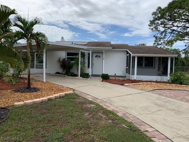 10712 Guavatree Ct., Lehigh Acres, FL 33936