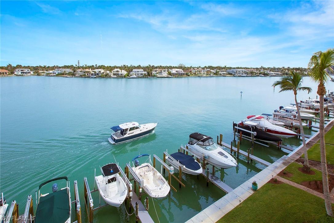 2750 Gulf Shore Blvd. #402, Naples, FL 34103