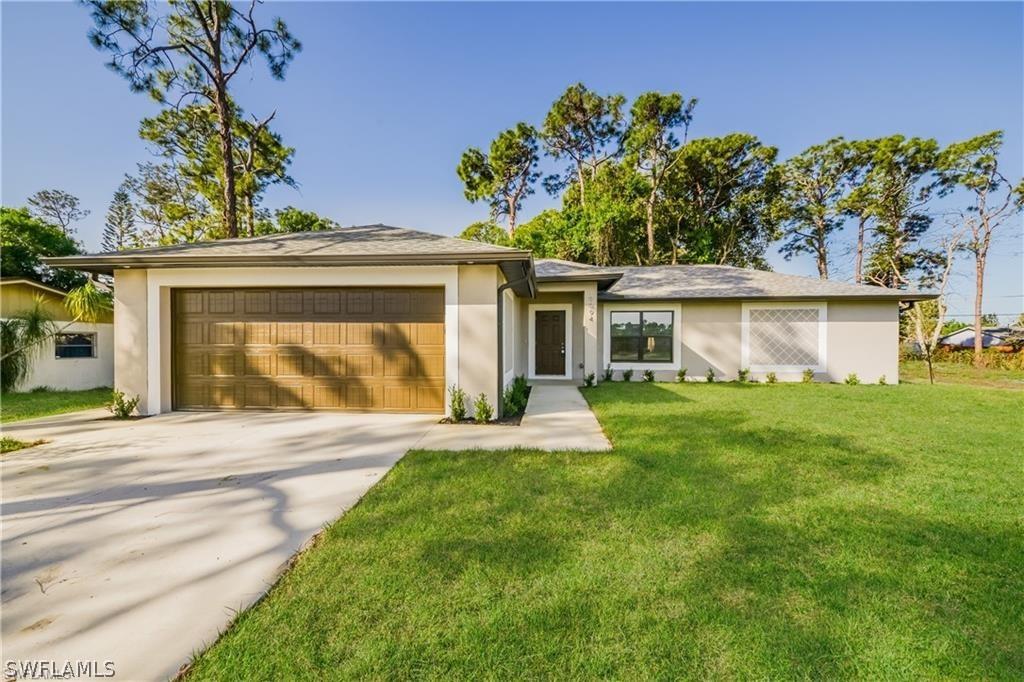 8229 Pennsylvania Blvd., Fort Myers, FL 33967