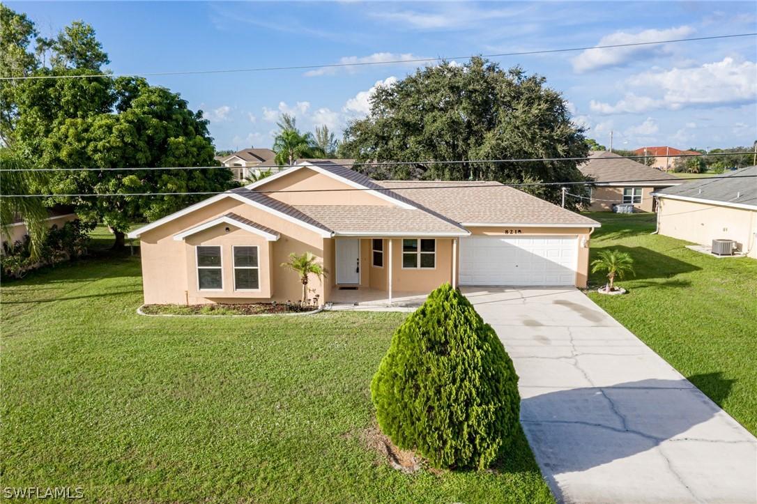 821 SW 37th Ter., Cape Coral, FL 33914