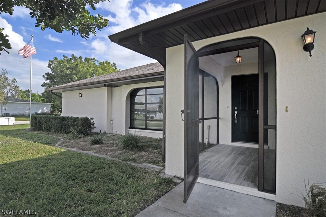 1306 SE 37th St., Cape Coral, FL 33904