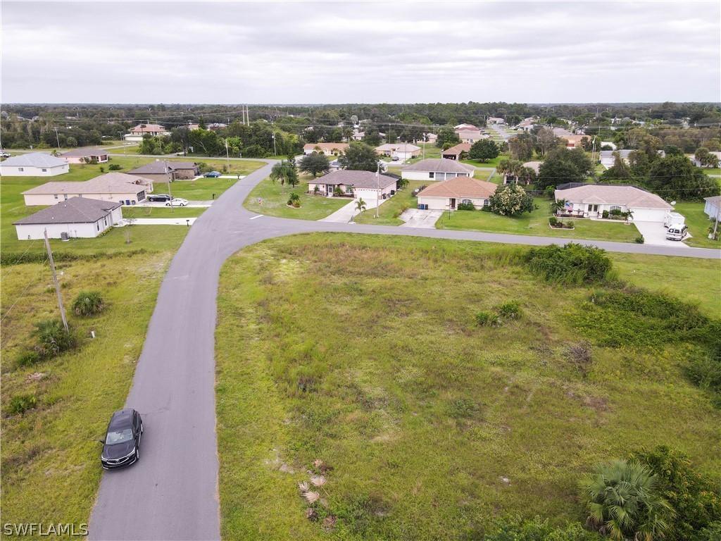 813 Unger Ave., Fort Myers, FL 33913