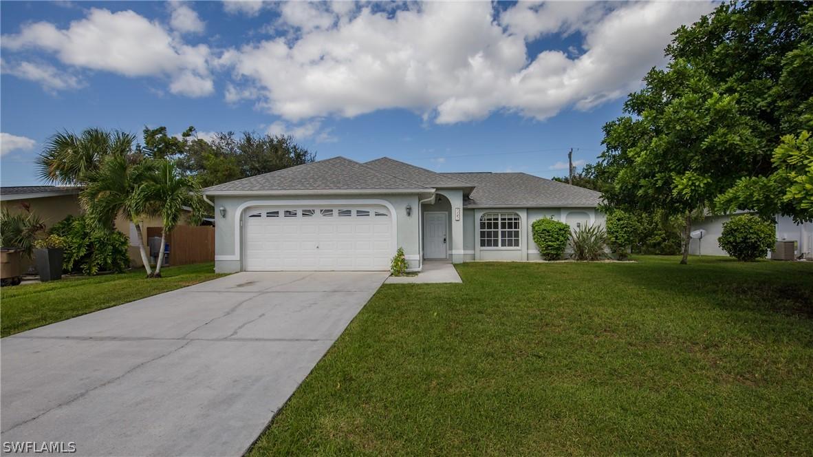 1527 SE 42nd Ter., Cape Coral, FL 33904