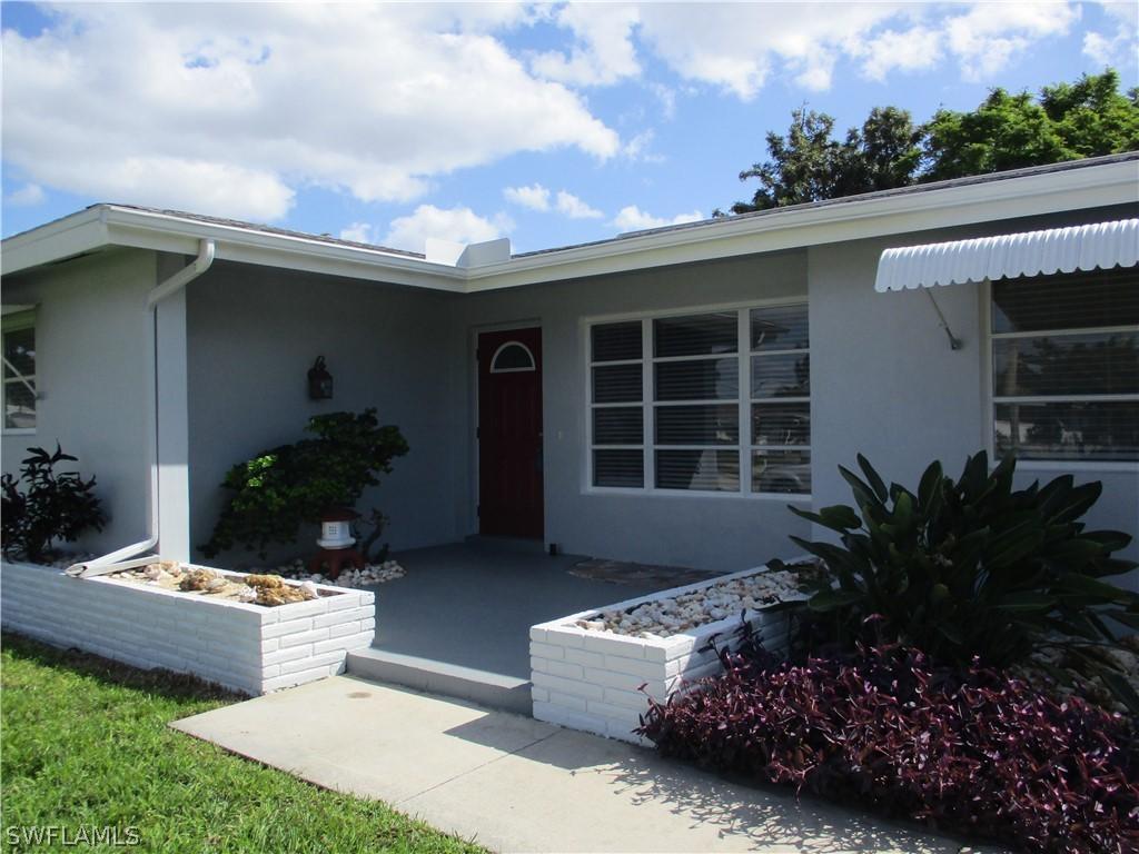 4139 Country Club Blvd., Cape Coral, FL 33904