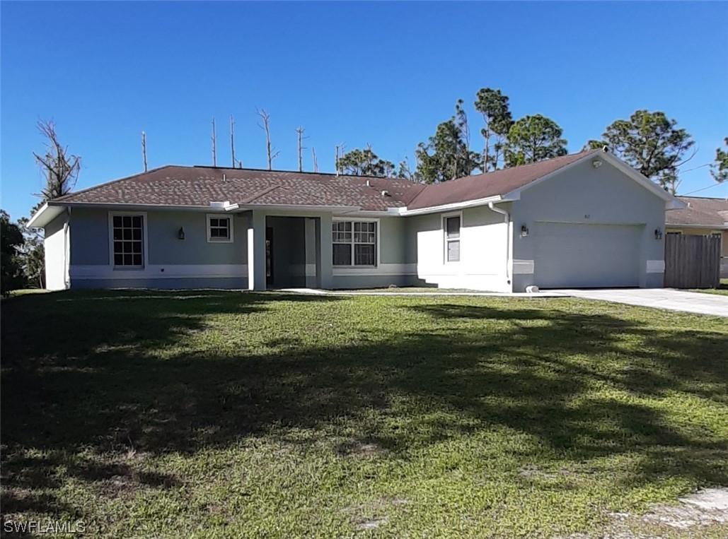 912 Maywood Ave., Lehigh Acres, FL 33974