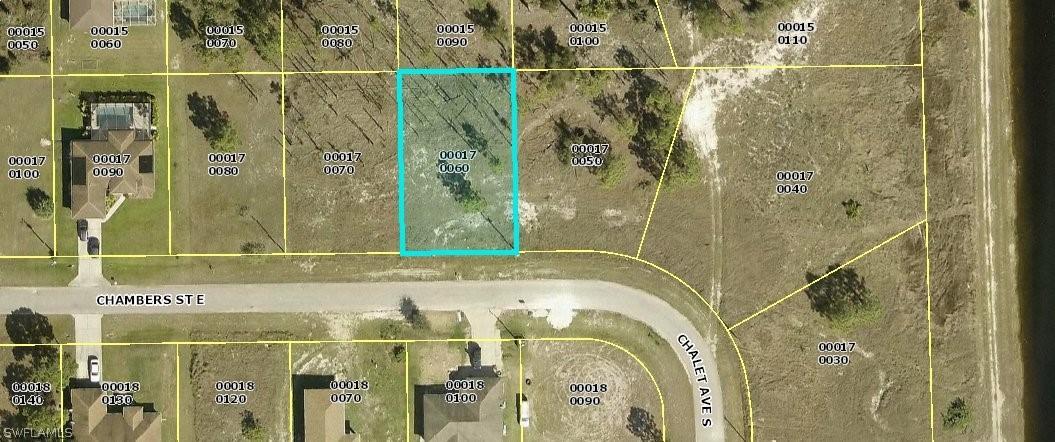 651 Chambers St., Lehigh Acres, FL 33974