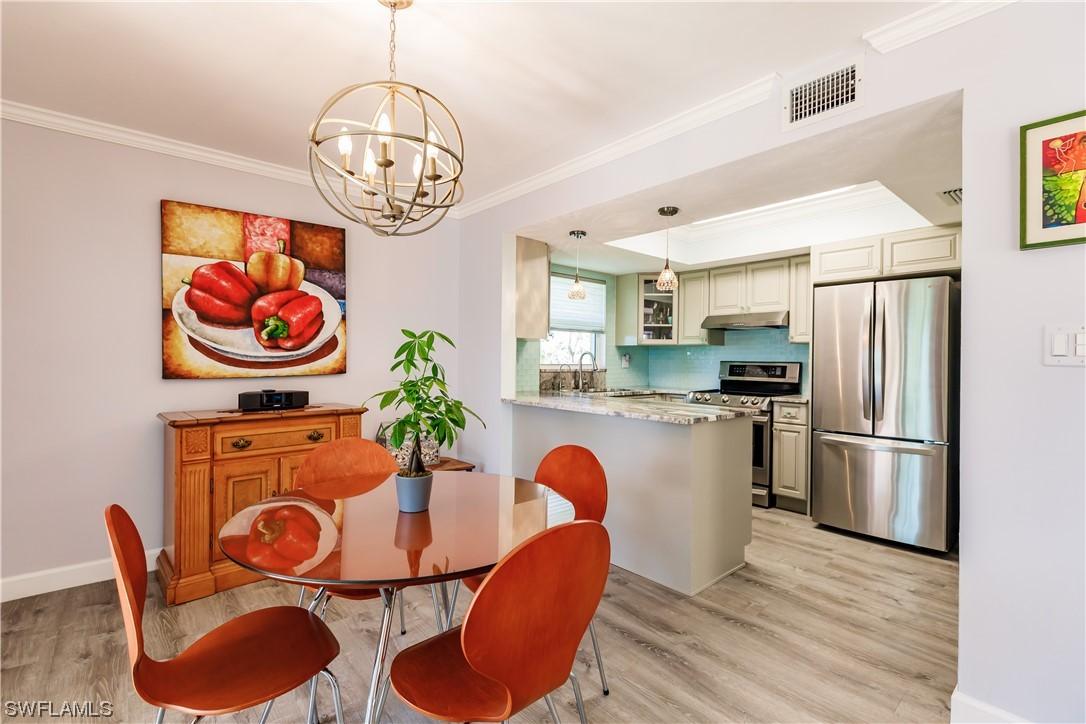 1549 Sandpiper St. #10, Naples, FL 34102