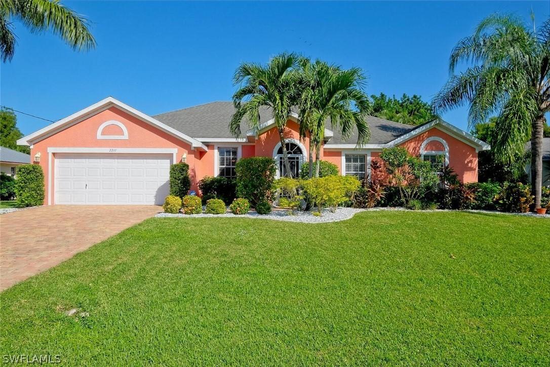 2211 SE 9th Ter., Cape Coral, FL 33990