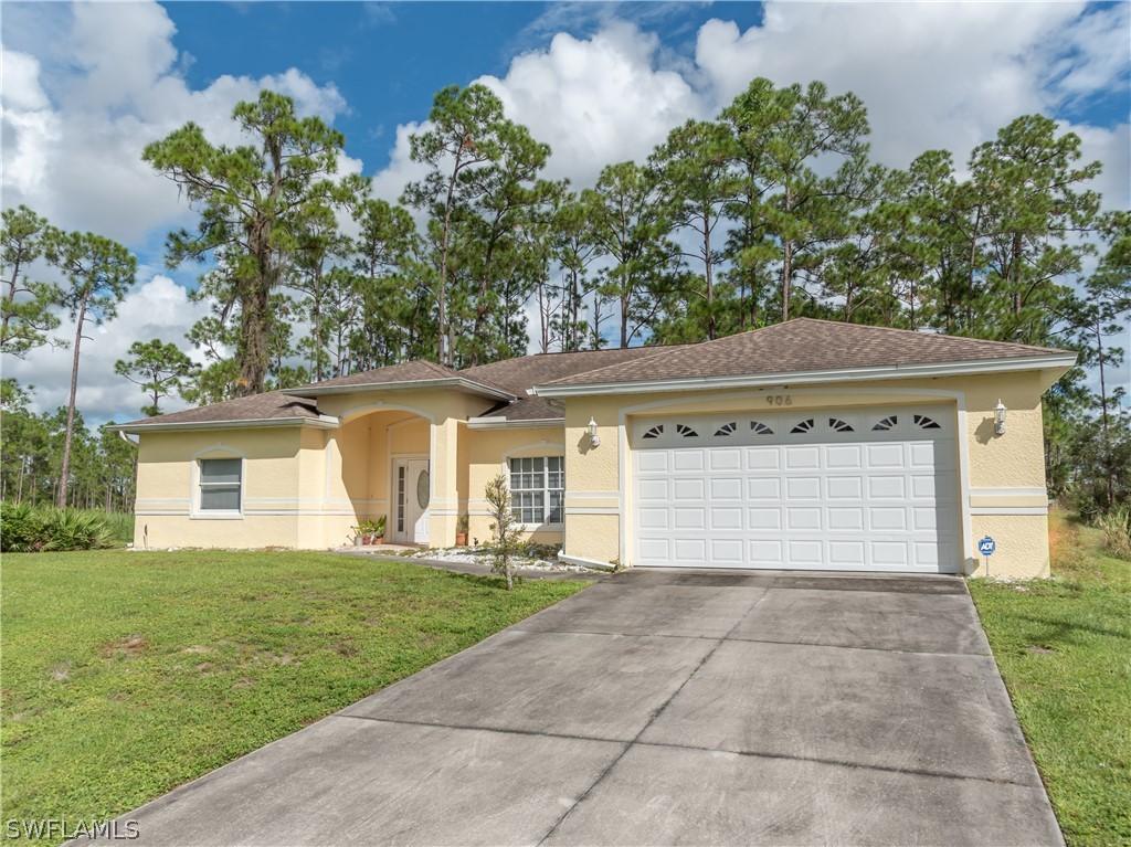 906 Edison Ave., Lehigh Acres, FL 33972