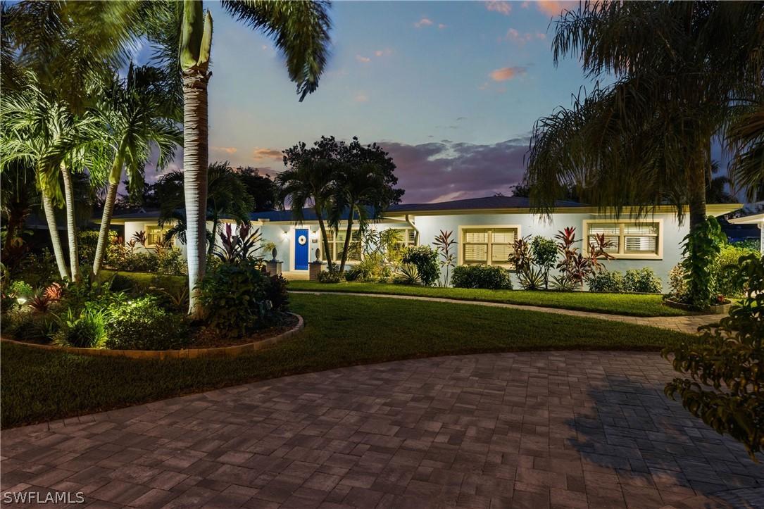 5812 Silvery Ln., Fort Myers, FL 33919