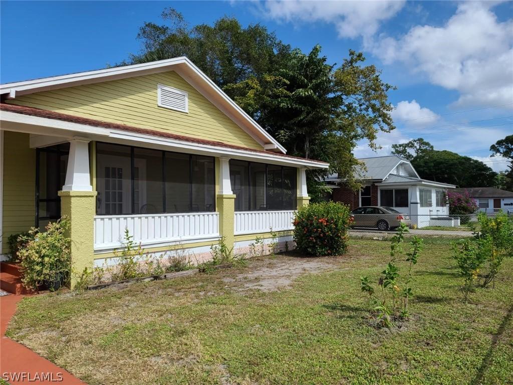 2065 Canal St., Fort Myers, FL 33901